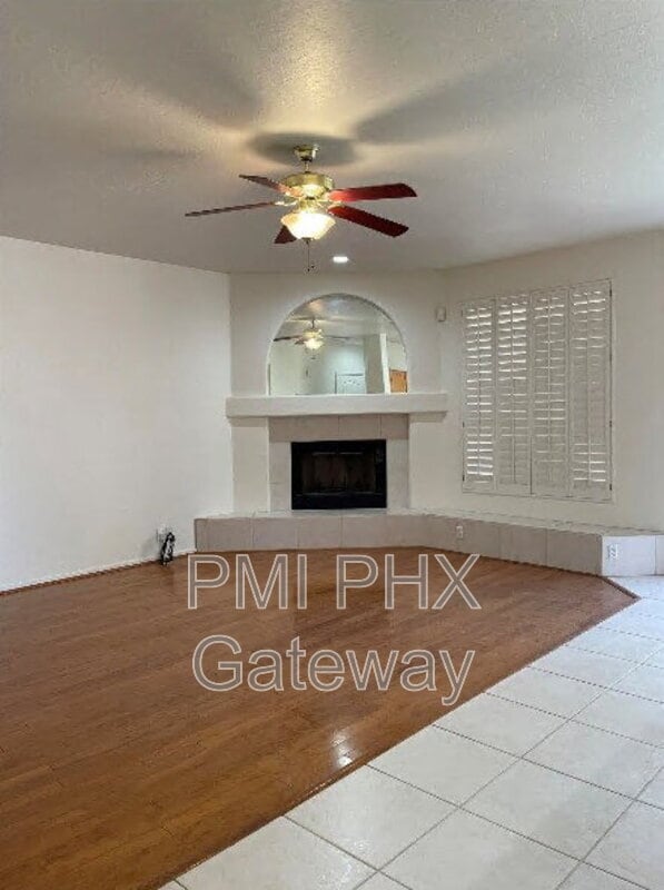 Foto del edificio - 5144 W Linda Ln