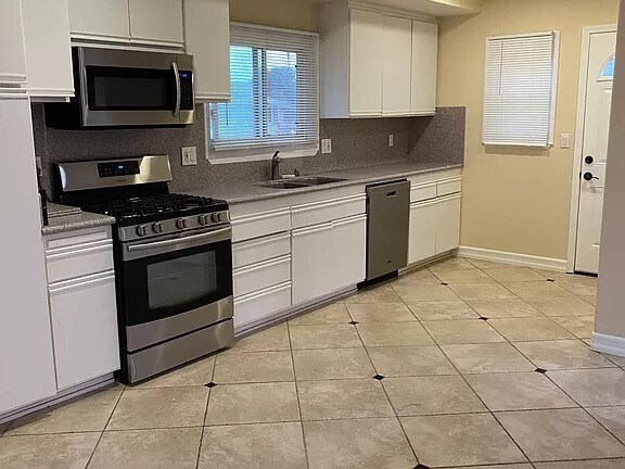 Building Photo - 17772 Quintana Ln