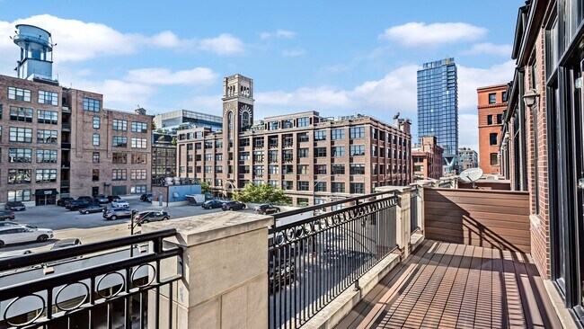 Building Photo - 29 Morgan