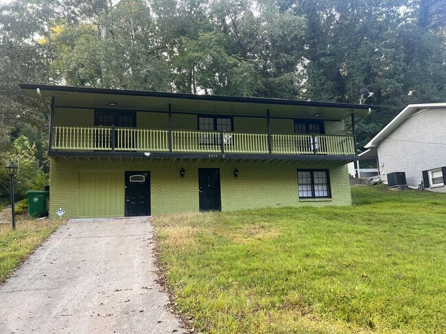 Building Photo - 2375 Brentford Pl
