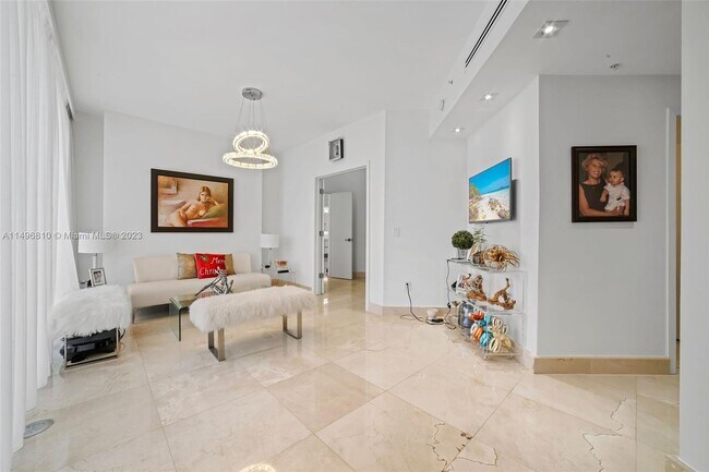 Building Photo - 6301 Collins Ave