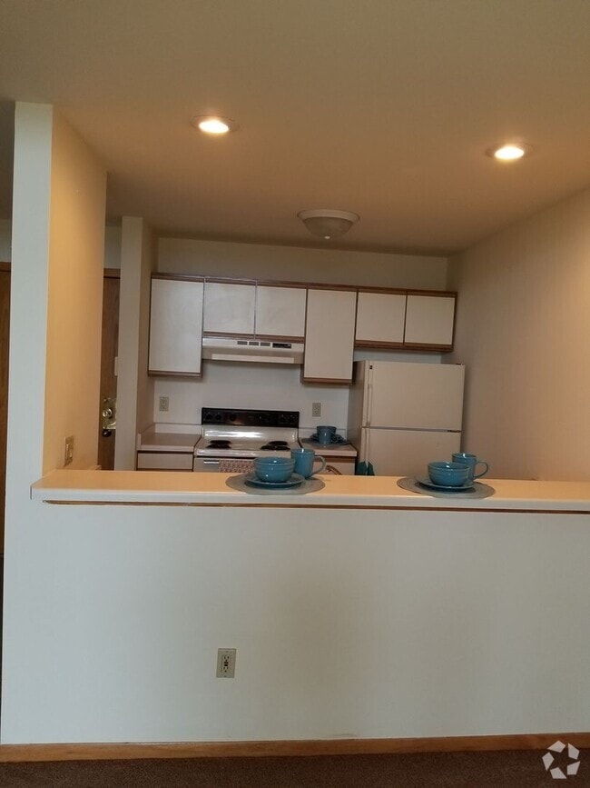 Building Photo - 1617 Troy Dr