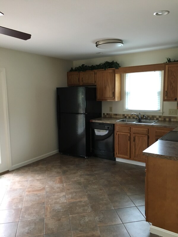 Building Photo - 8515 Confederate Pl Dr