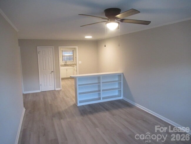 Foto del edificio - 1771 River Rd