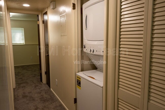 Foto del edificio - 1420 Liberty Ave