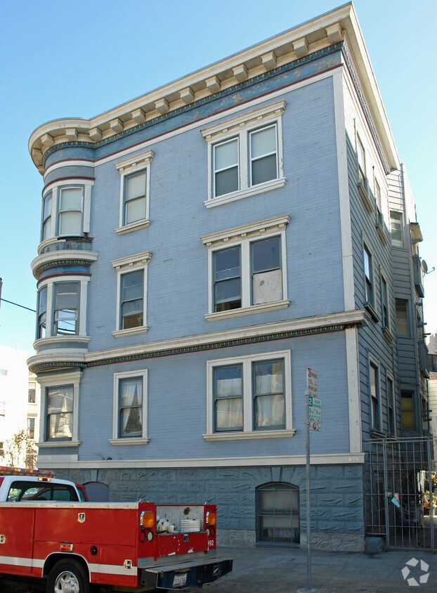 Primary Photo - 654 Central Ave