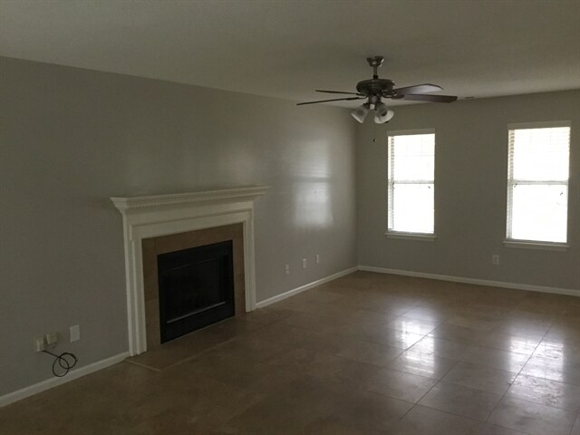 Foto del edificio - 14526 Cinnamon Field Rd