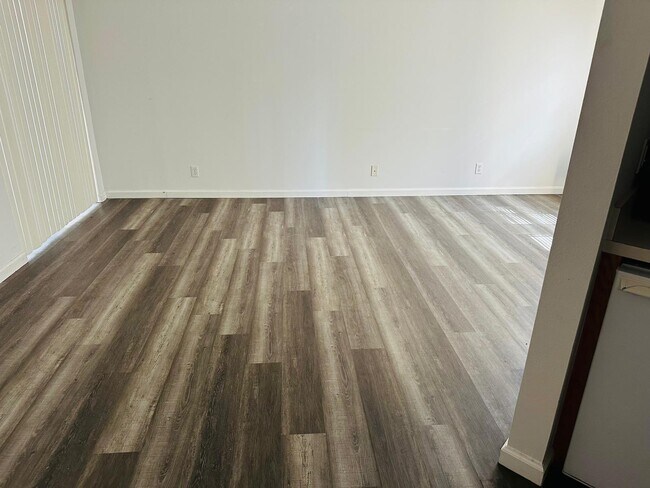 Building Photo - 8904 Sandshot Ct