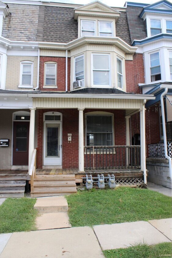 Primary Photo - 43 N Hartman St
