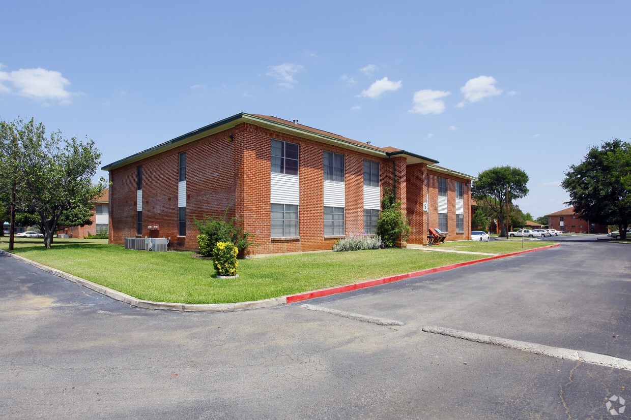 Foto principal - Val Verde Apartments