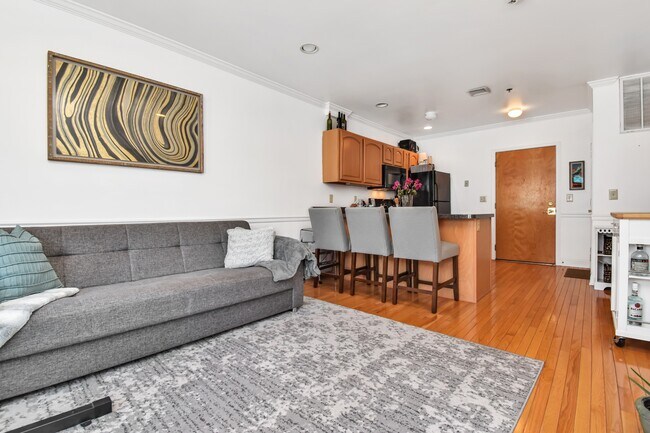 Foto del edificio - 725 Jefferson St