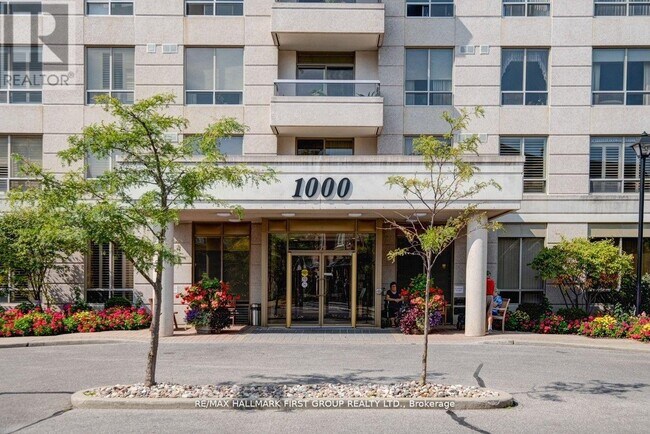 Building Photo - 213-1000 THE ESPLANADE Rd
