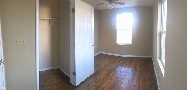 Building Photo - 657 Northview Dr
