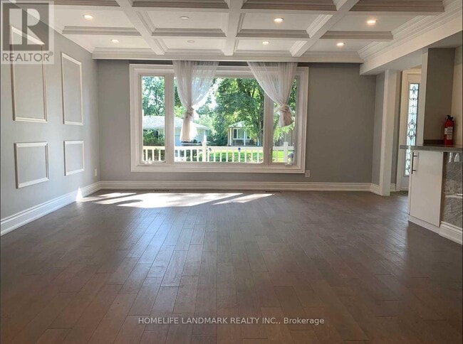 Building Photo - 3079 Lindenlea Dr