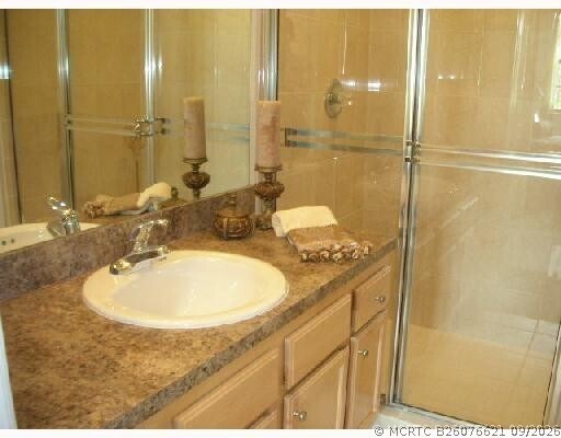 Building Photo - 6733 Coral Lake Dr