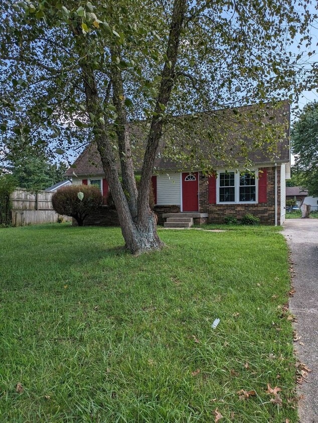 Foto principal - 4 Bedroom Pet Friendly Home For Rent With ...