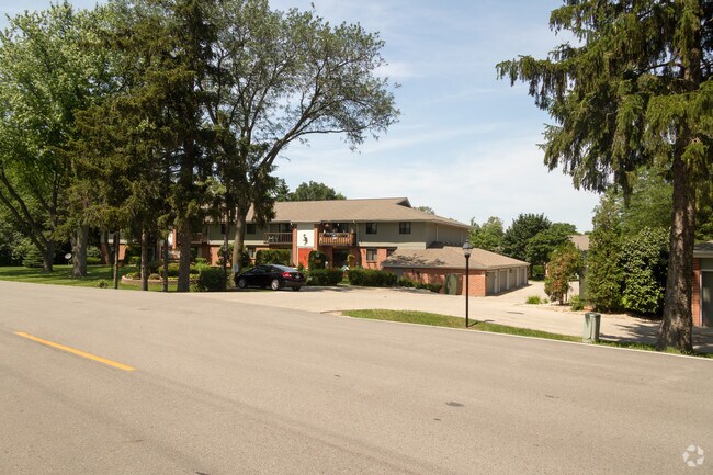 Evergreen Terrace Apartments - Menomonee Falls Wi Apartmentscom