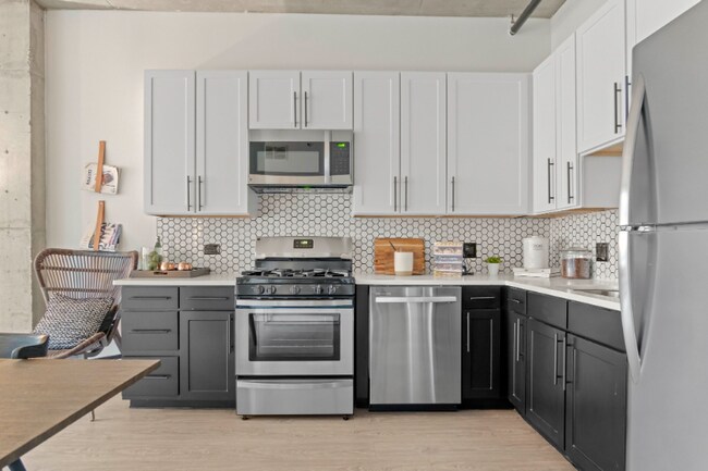 Foto del edificio - 2 E 14th St