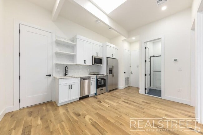 Building Photo - Brand New 2 Bed in Greenwood with W/D in u...