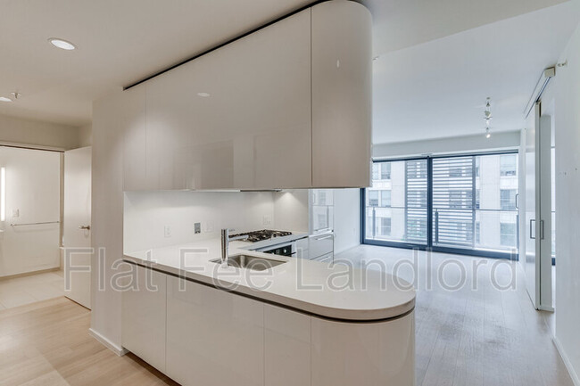 Foto del edificio - 925 H St NW