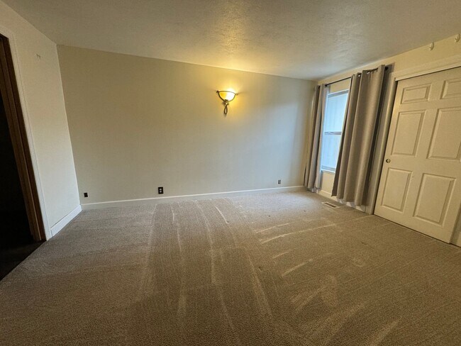 Foto del edificio - Beautiful Taylosville Home for rent!
