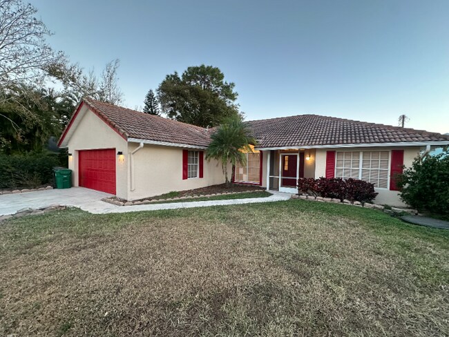 Building Photo - 914 SW Cecil Ln