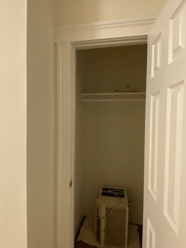 Building Photo - Nice 2 bed in Brighton