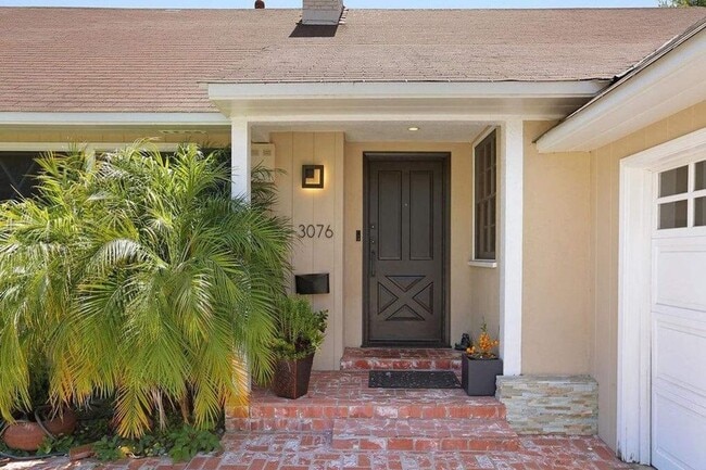 Photo - 3076 Earlmar Dr (Los Angeles, CA) House
