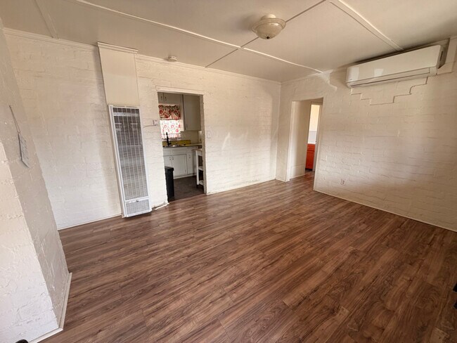 Foto del edificio - 6417 East Ct