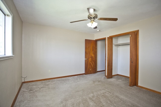 Foto del edificio - ***138 N. B Street***