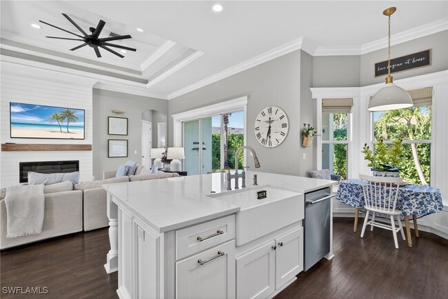 Building Photo - 24920 Divot Dr