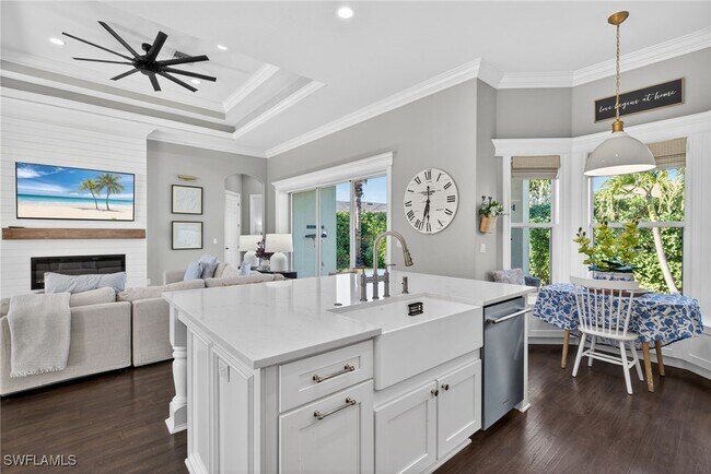 Foto del edificio - 24920 Divot Dr