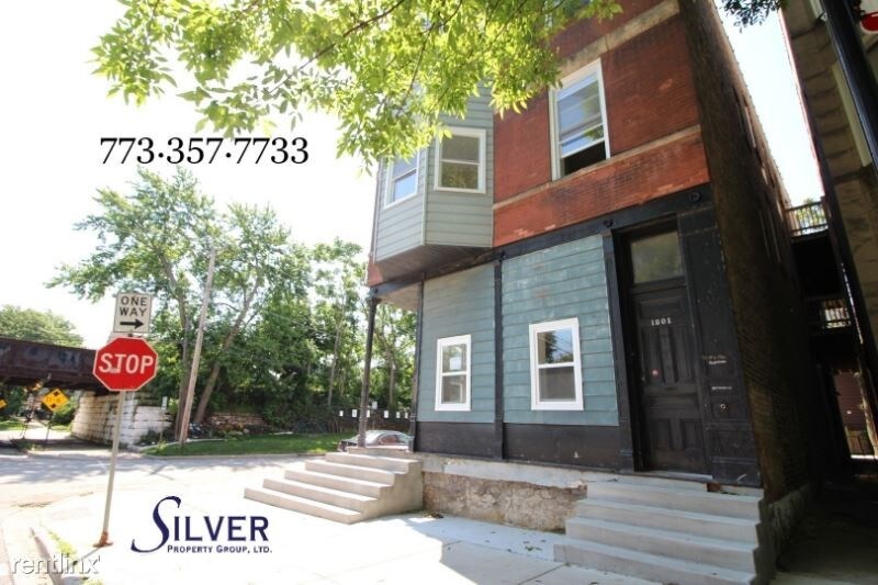 Primary Photo - 3254 N Ravenswood Ave