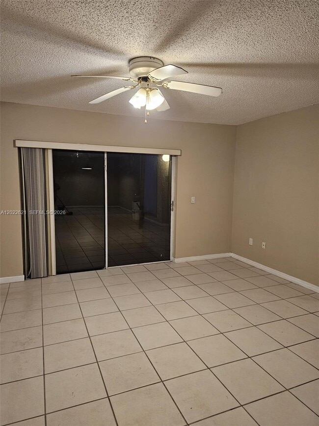 Foto del edificio - 8650 SW 149th Ave