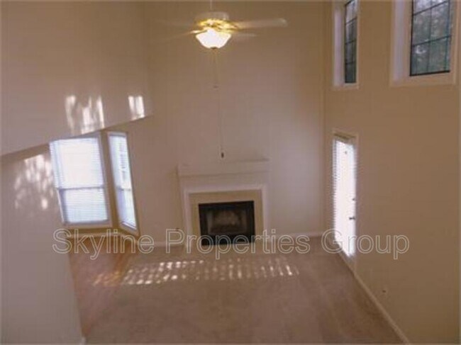Building Photo - 13337 Aventide Ln