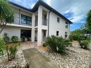 Building Photo - 4525 Country Club Blvd