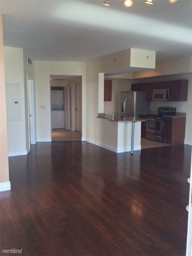 Building Photo - 2 br, 2 bath Apartment - 7275 SW 90th Way