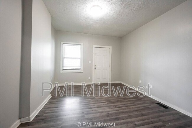 Foto del edificio - 1362 S Sheffield Ave