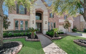 Building Photo - 4203 Scenic Valley Ln