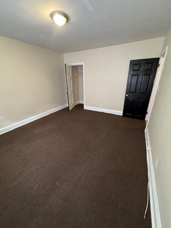 Foto del edificio - Charming 1 Bedroom Apt