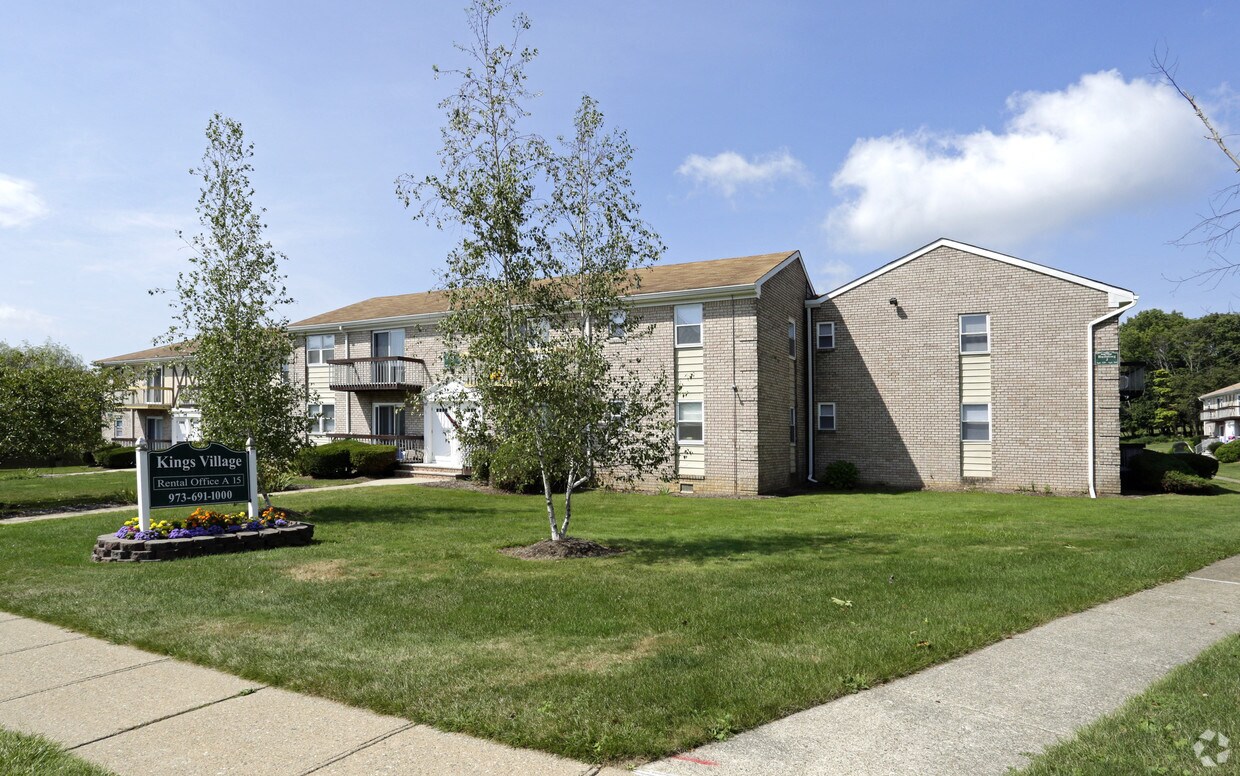 Kings Village Apartments in Budd Lake, NJ