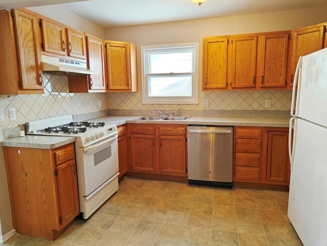 Photo - 28504 Dawson St House