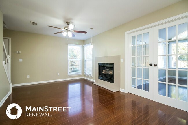 Foto del edificio - 4296 Brackenwood Dr