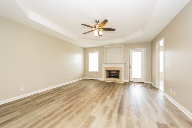 Building Photo - 1605 Dodd Trail