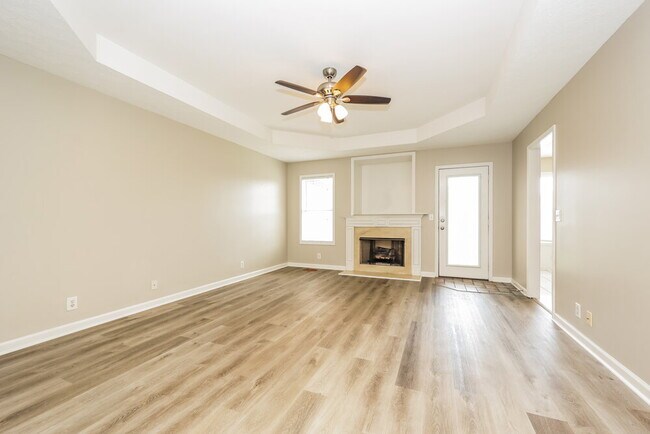 Foto del edificio - 1605 Dodd Trail