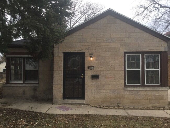 Foto del edificio - 2 Bedroom Single Family Home