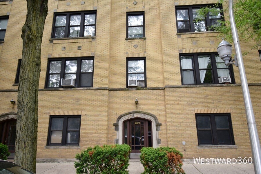 Foto principal - 6038 N Hermitage-3