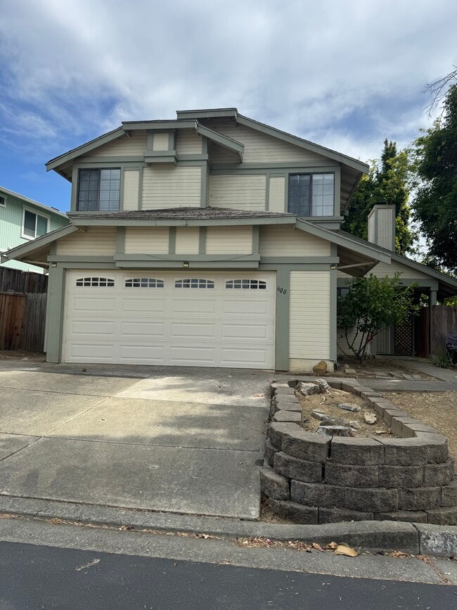 Building Photo - 600 Lighthouse Dr