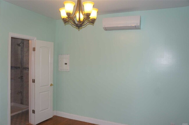 Foto del edificio - 222-62 Braddock Ave