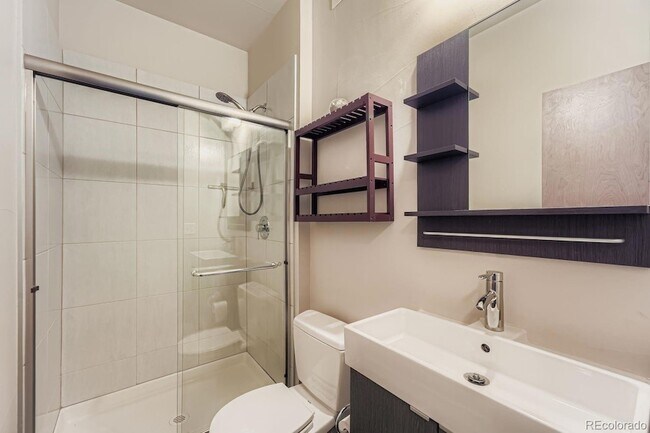 Foto del edificio - 2915 Umatilla St